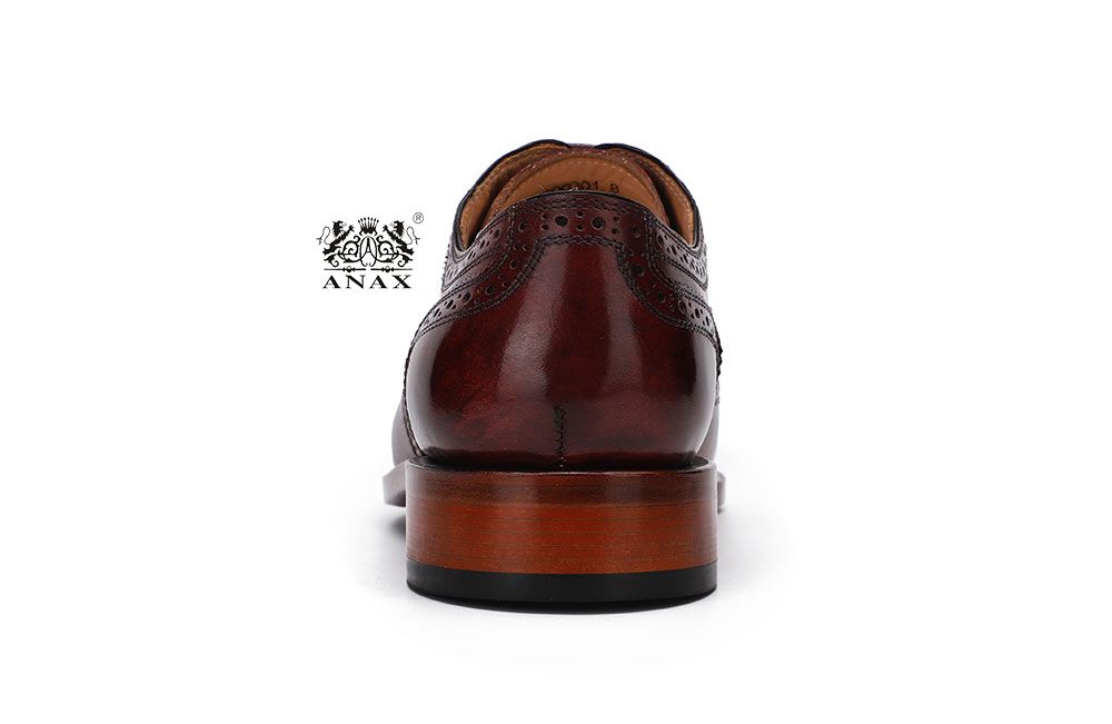 Man's Brogue Leather Shoes