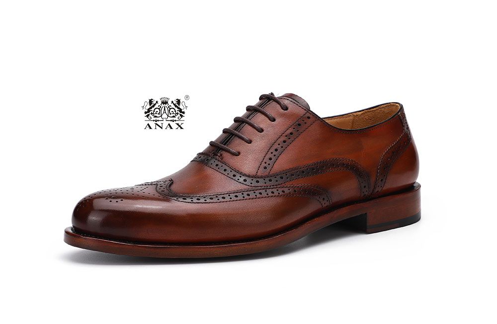 Man's Brogue Leather Shoes