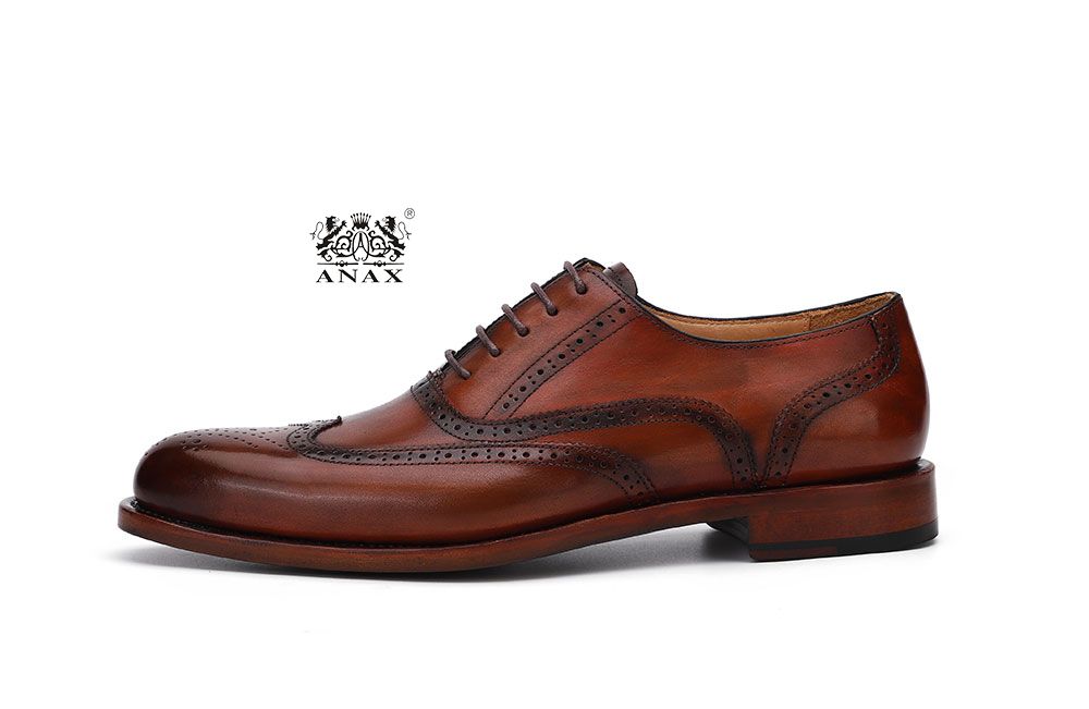 Man's Brogue Leather Shoes