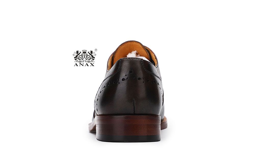 Man's Brogue Leather Shoes