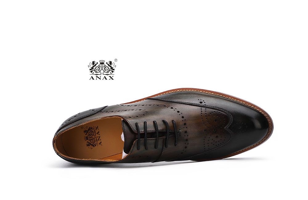 Man's Brogue Leather Shoes