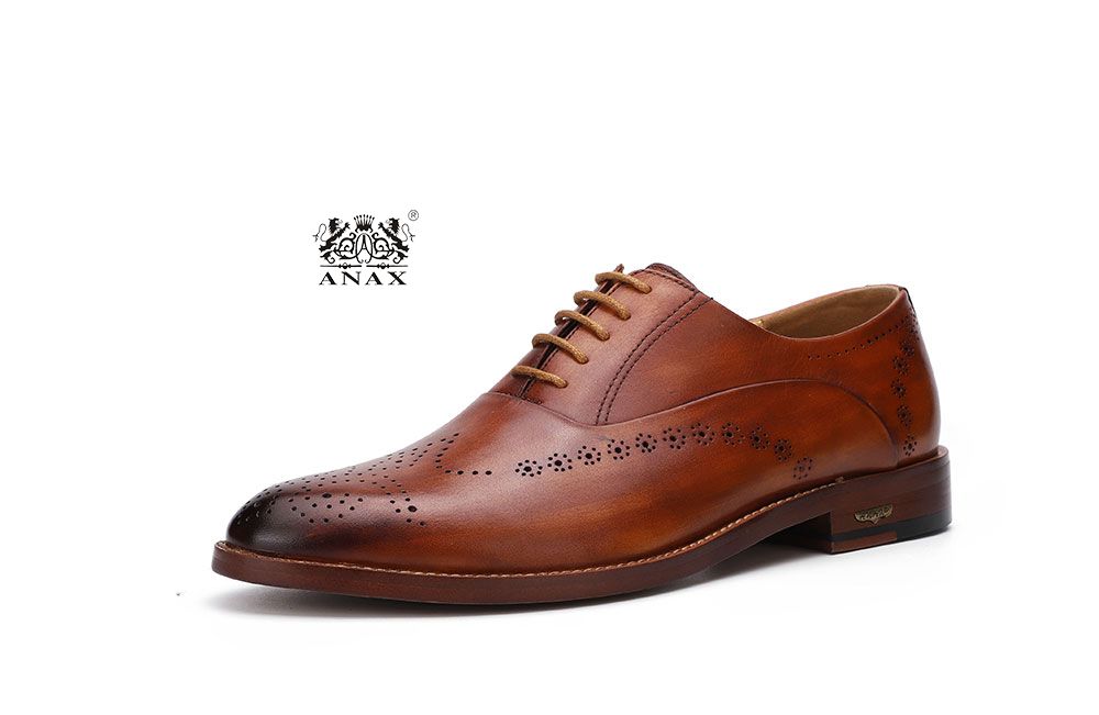 Man's Brogue Leather Shoes