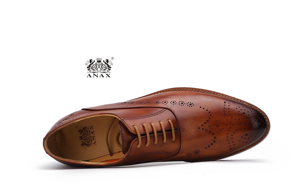 Man's Brogue Leather Shoes