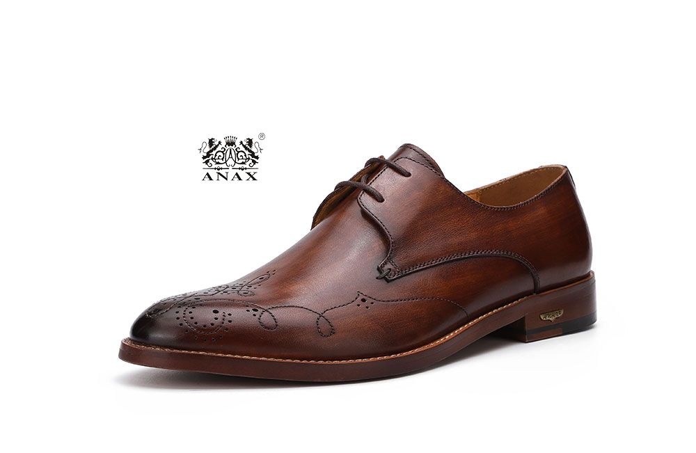 Man's Brogue Leather Shoes