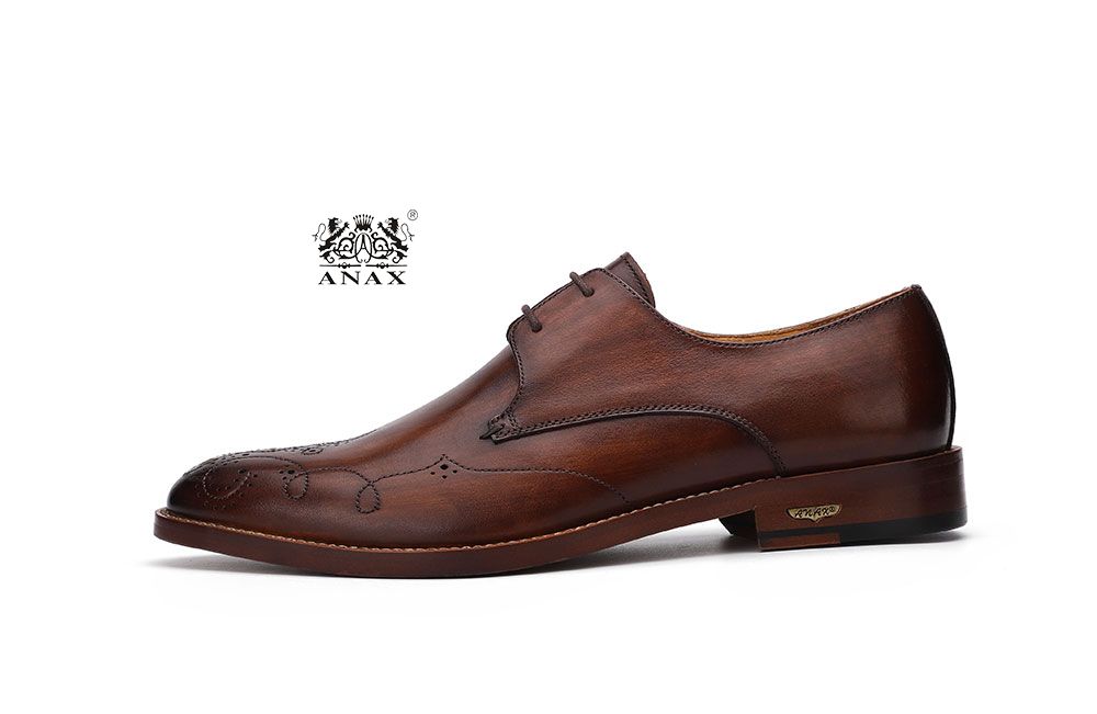 Man's Brogue Leather Shoes