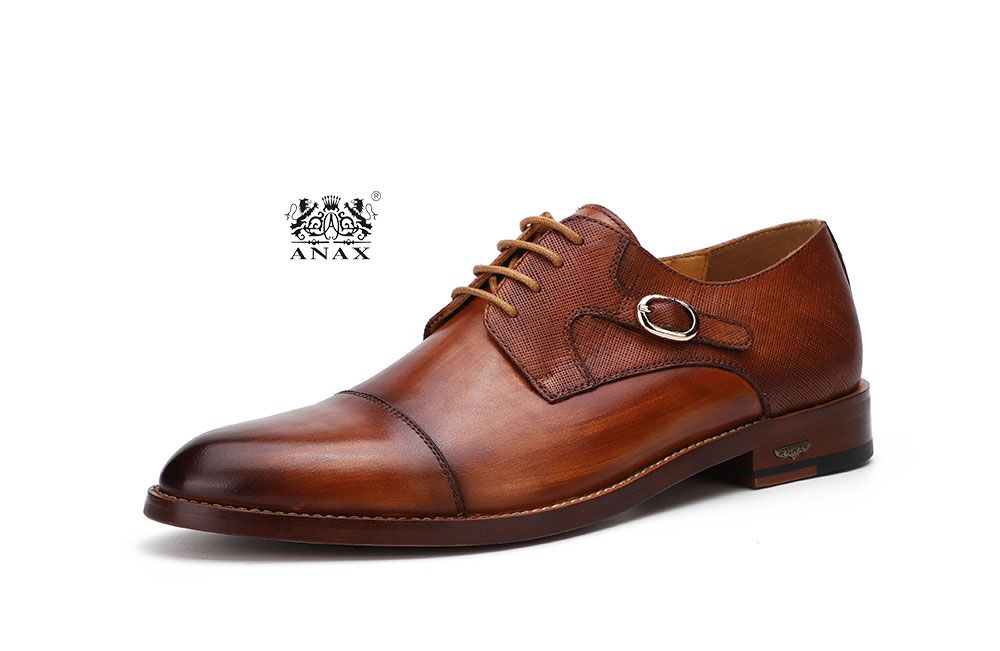 Man's Brogue Leather Shoes