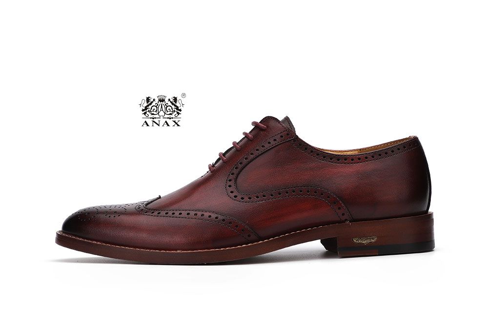 Man's Brogue Leather Shoes