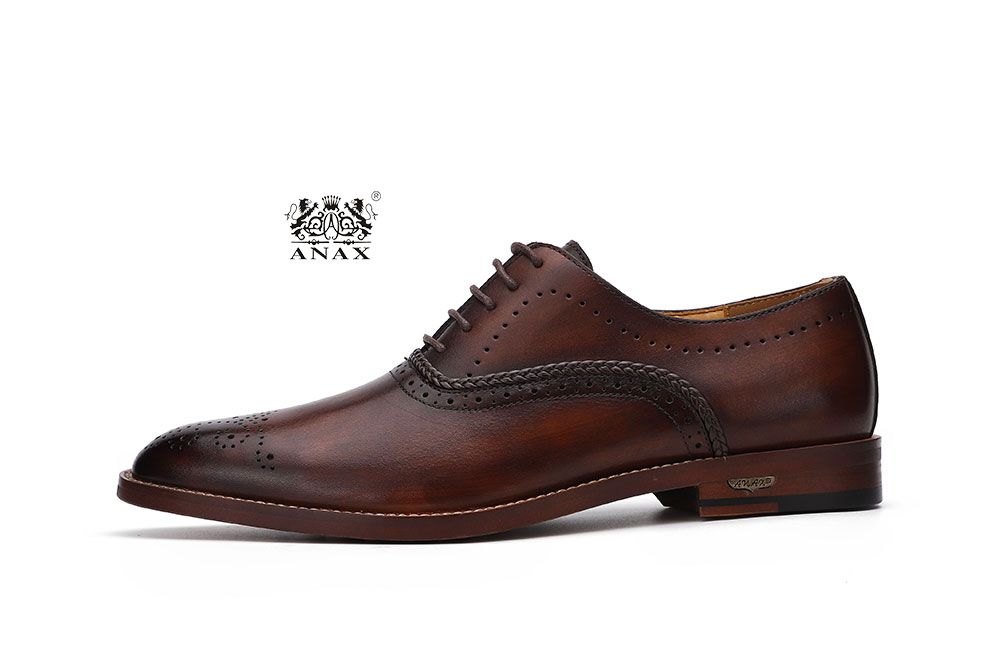 Man's Brogue Leather Shoes