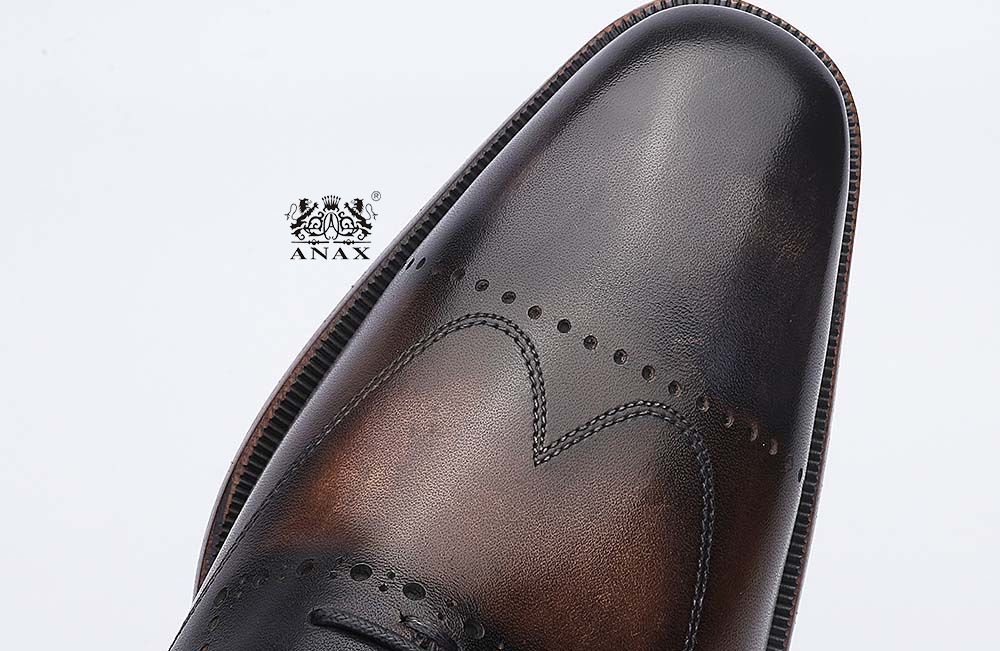 Brogue Design Leather Oxford Shoes