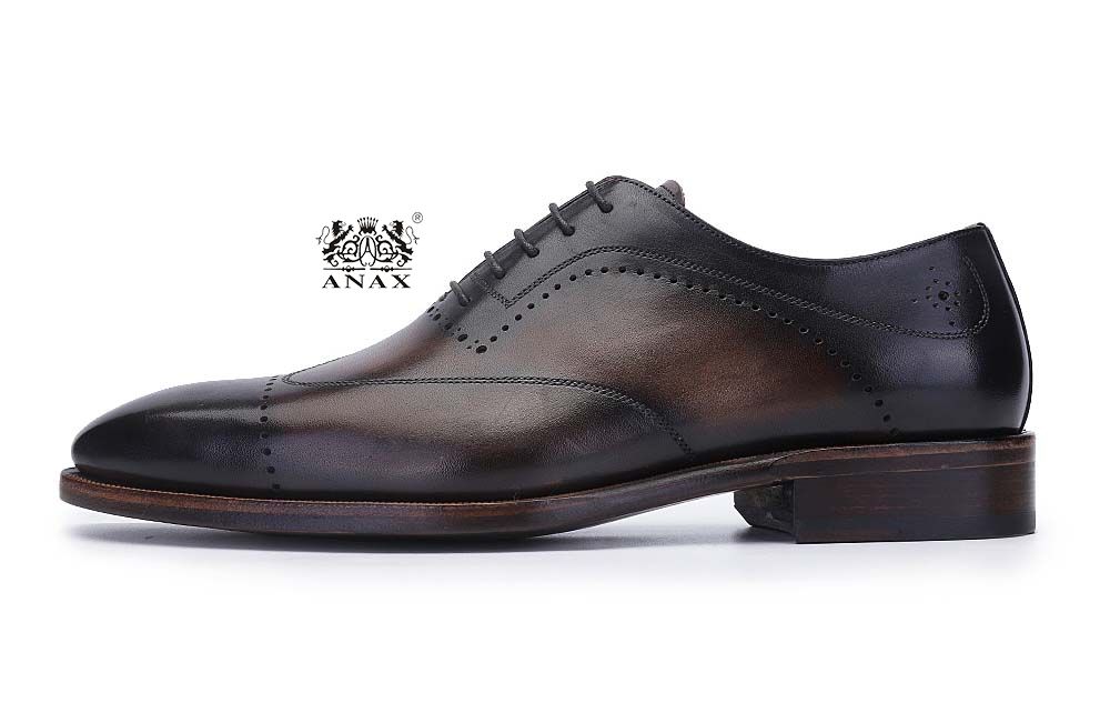 Brogue Design Leather Oxford Shoes